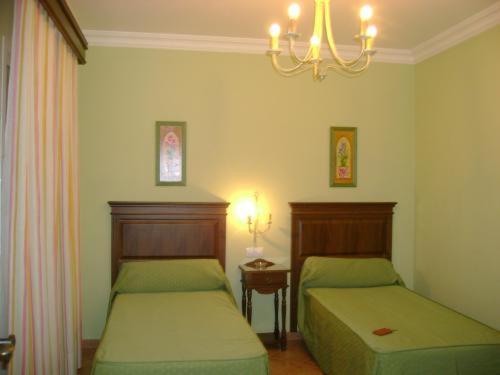 Santa Cruz Hotel Los Palacios Y Villafranca Ngoại thất bức ảnh